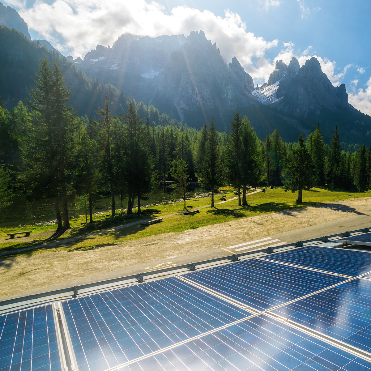 การประชุม COP28 และเรื่องอื่นๆที่น่าสนใจ: ผลิตภัณฑ์สินเชื่อภาคเอกชนมอบแสงสว่างให้กับการเปลี่ยนผ่านพลังงานทั่วโลก